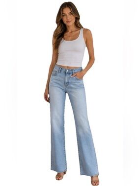 Mica Los Angeles Wide Leg Light Wash Jeans Light Distressing Raw Hem Sz 27